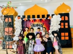 Lạc trong xứ sở Halloween đầy màu sắc của Hoa Trạng Nguyên